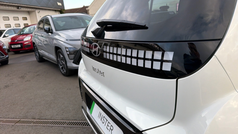 Hyundai INSTER 85kW 02 49kWh 5dr Auto Electric Hatchback